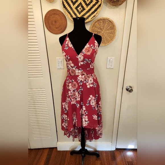 LAST ONE! High-low Floral Dress With Lace Back - Picture 8 of 11